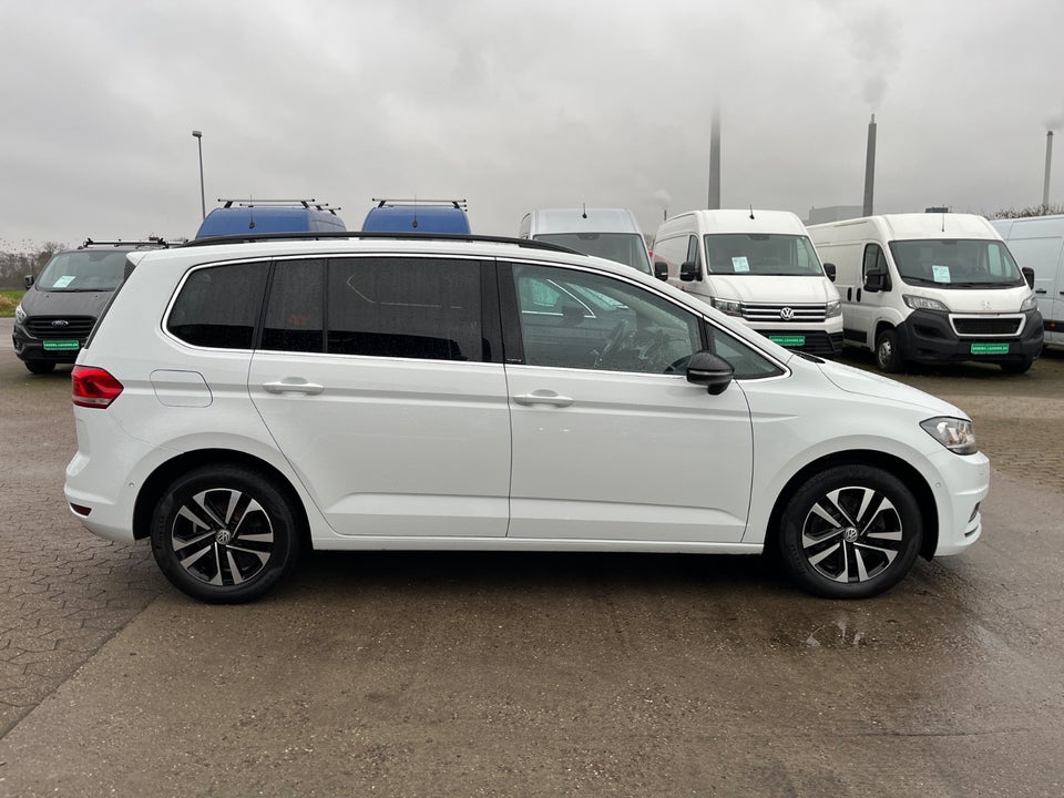 VW Touran 2,0 TDi 150 IQ.Drive DSG Van 5d