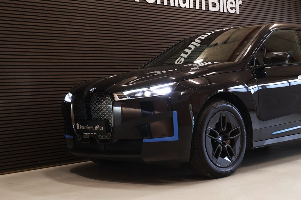 BMW iX xDrive40 Fully Charged 5d