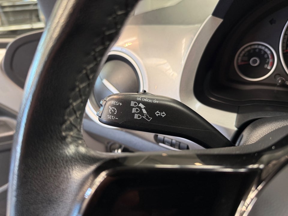 VW Up! 1,0 75 High Up! ASG 5d