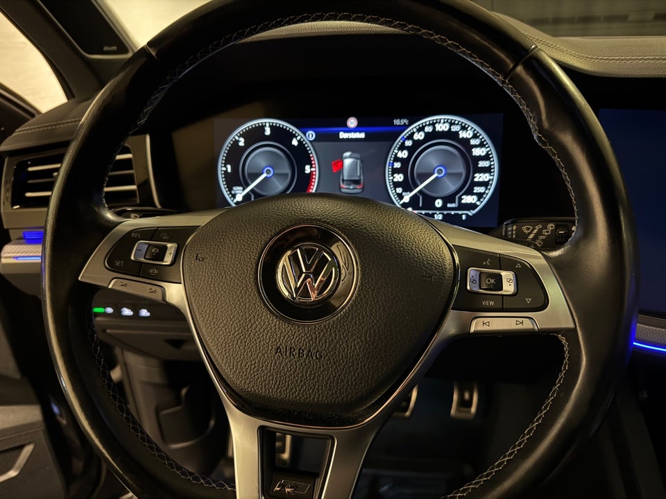 VW Touareg 3,0 TDi 286 R-line aut. 4Motion 5d