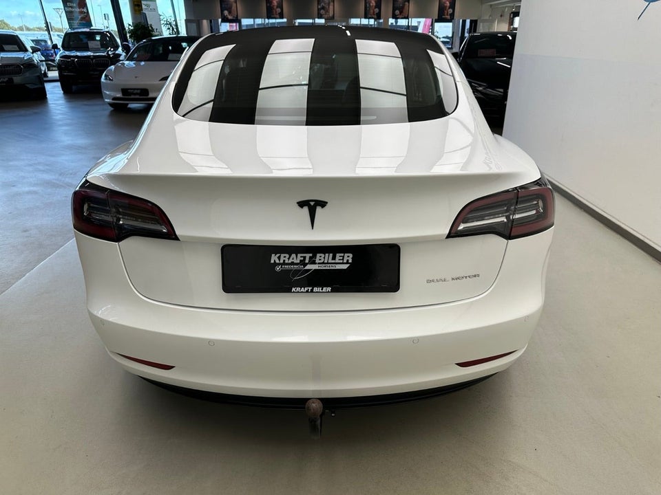 Tesla Model 3 Long Range AWD 4d
