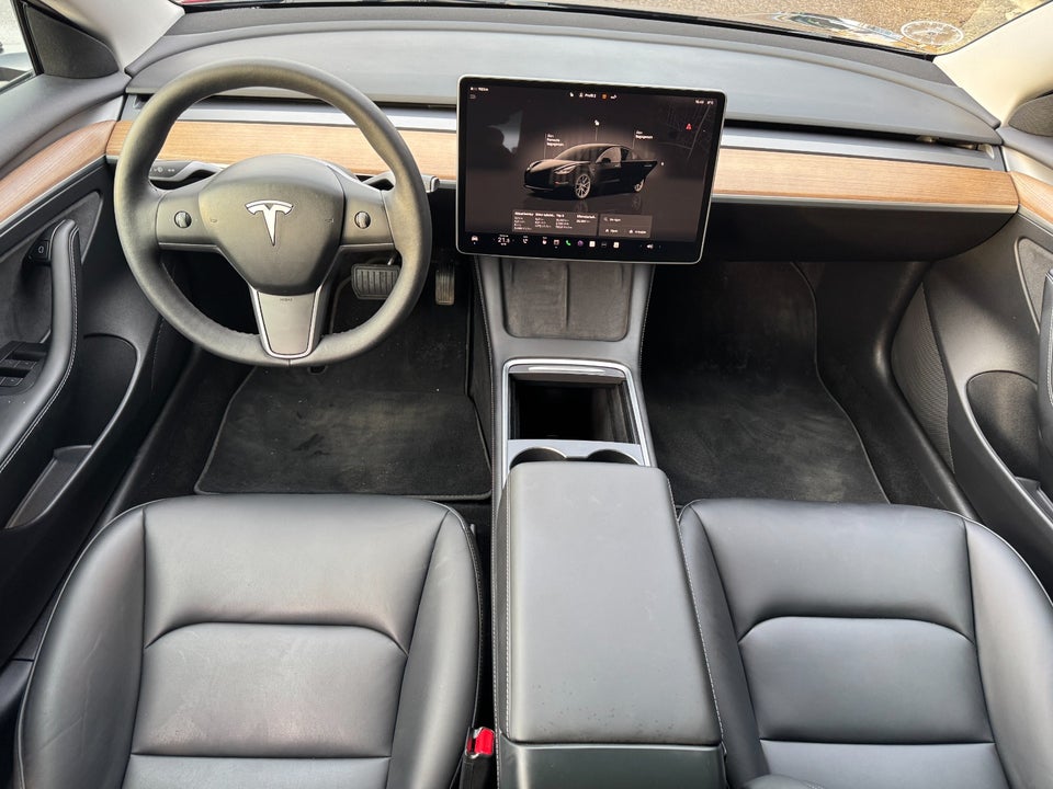 Tesla Model 3 Long Range AWD 4d