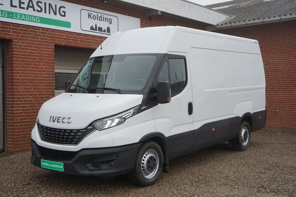 Iveco Daily 2,3 35S16 12m³ Van AG8