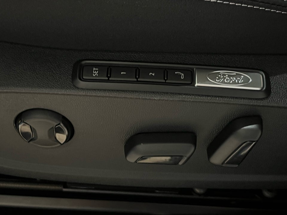 Ford Explorer 77 Select Extended Range 5d