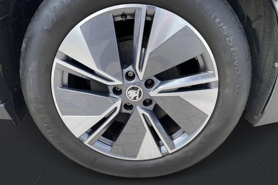 Skoda Enyaq 60 iV Loft 5d