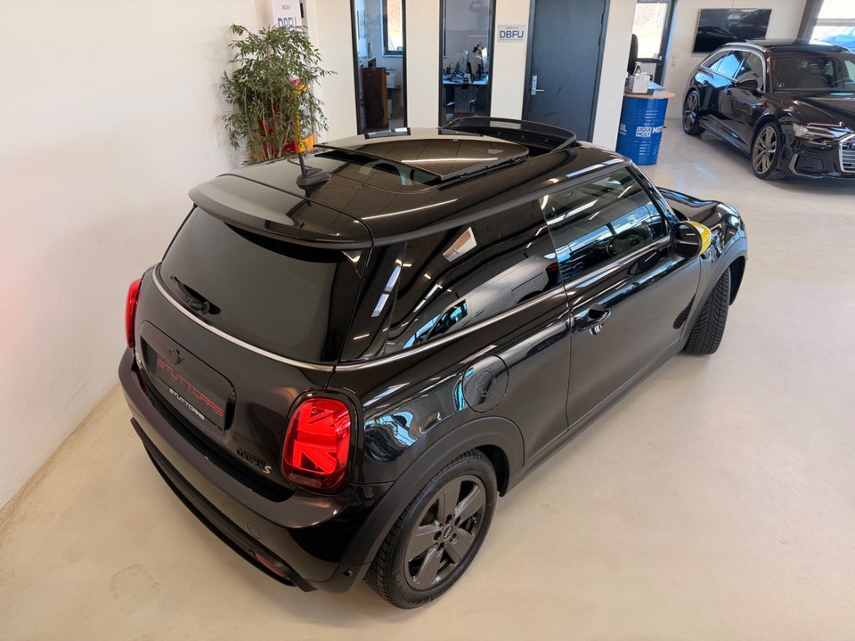 MINI Cooper SE Classic Trim 3d