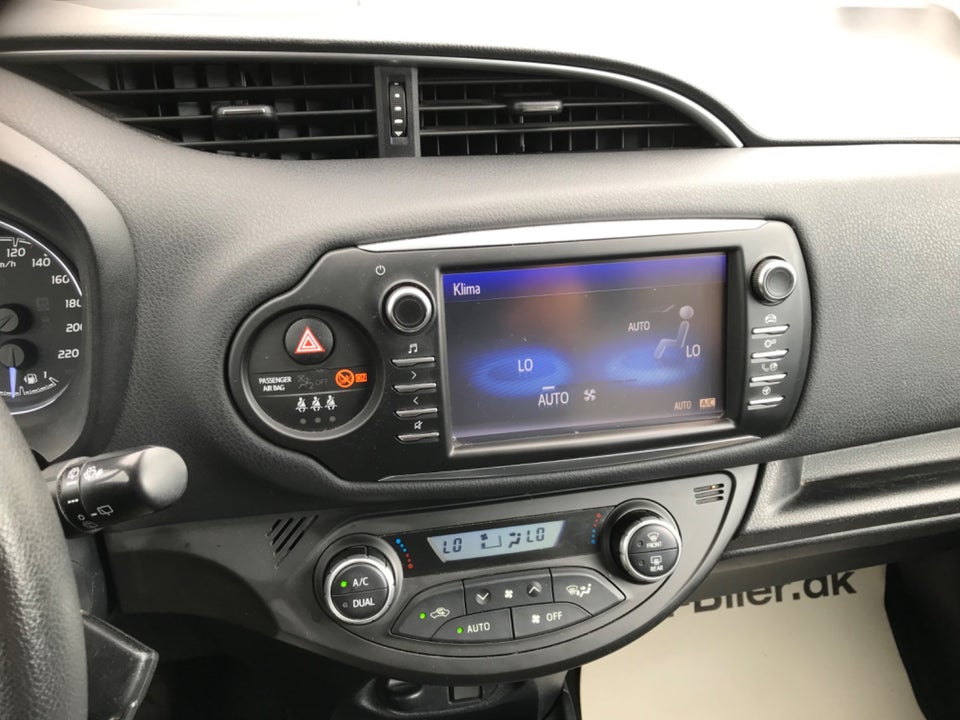 Toyota Yaris 1,5 VVT-i T2 5d