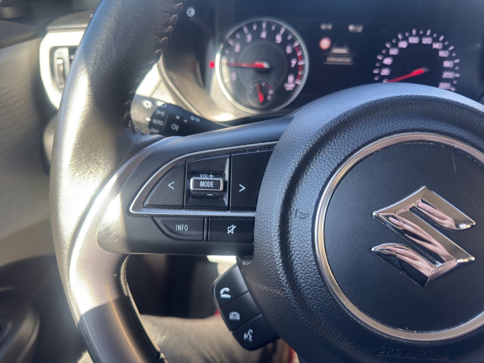 Suzuki Swift 1,2 mHybrid Action 5d