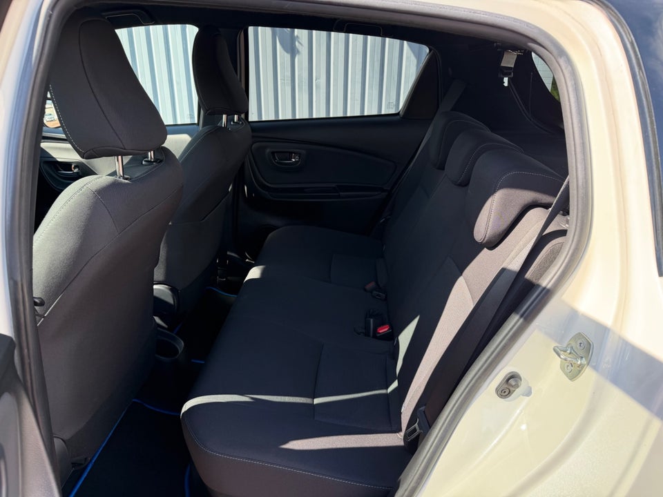 Toyota Yaris 1,5 Hybrid Flavour e-CVT 5d