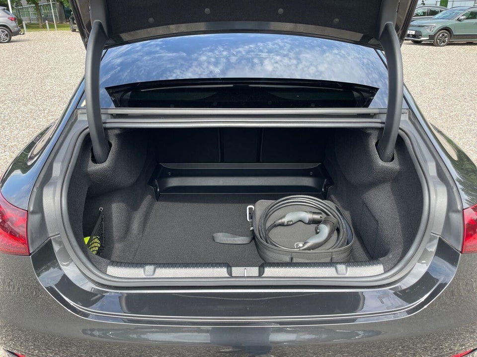 Mercedes EQE350 AMG Line 4Matic 4d