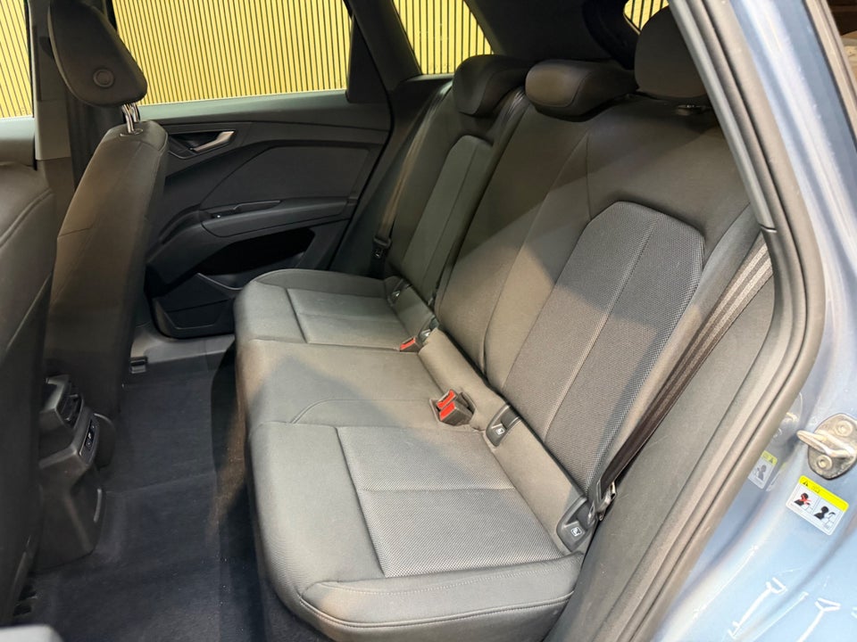 Audi Q4 e-tron 40  5d