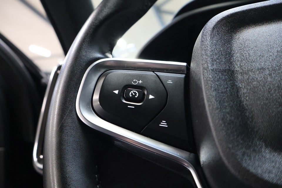 Volvo XC40 P8 ReCharge Twin Plus 5d