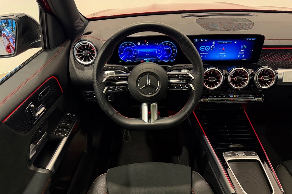 Mercedes EQB300 AMG Line 4Matic 5d