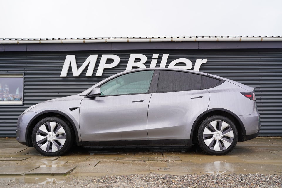 Tesla Model Y Long Range AWD 5d