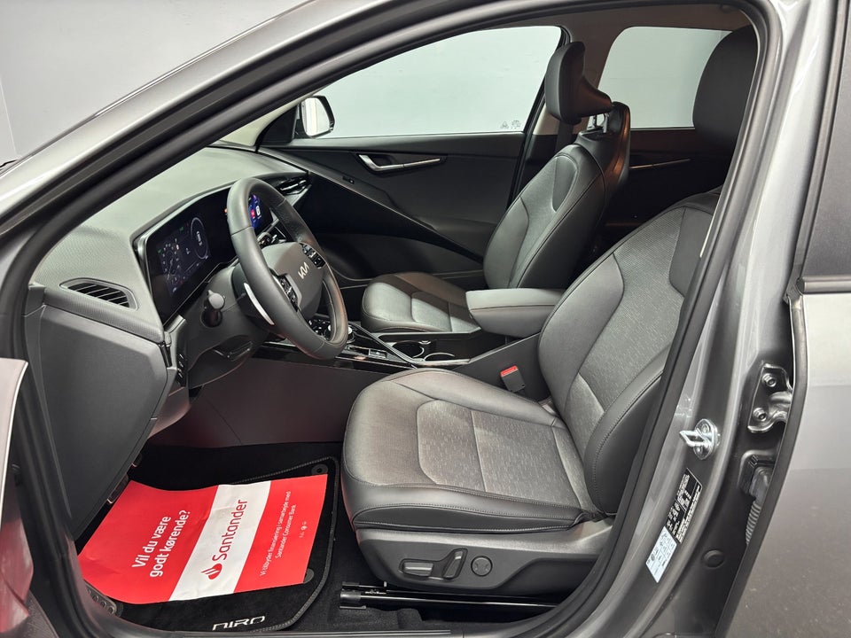 Kia Niro 64 EV Upgrade 5d