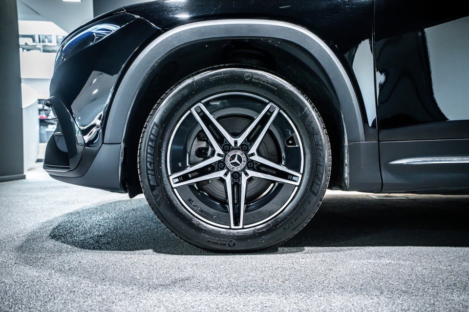 Mercedes EQB250+ AMG Advance 5d