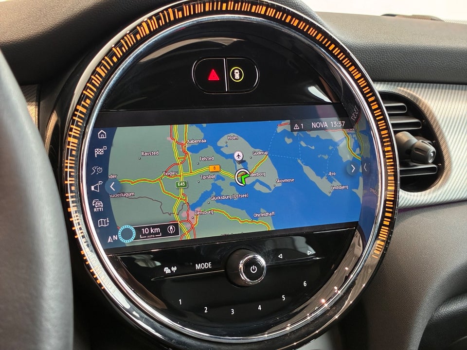 MINI Cooper SE Maximise 3d