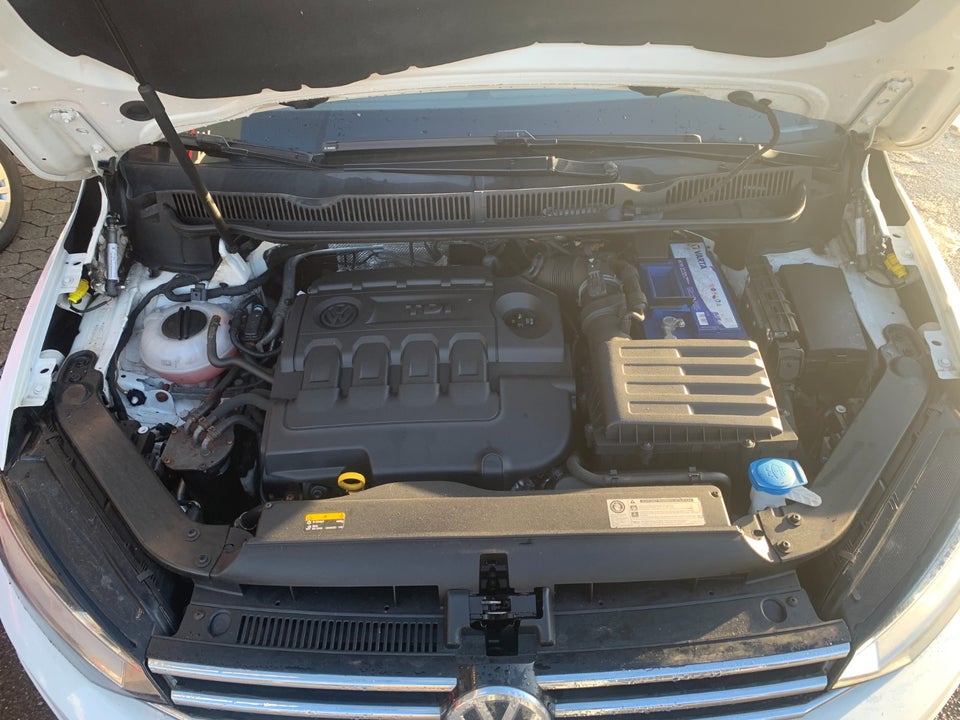 VW Touran 1,6 TDi 115 Comfortline Van 5d