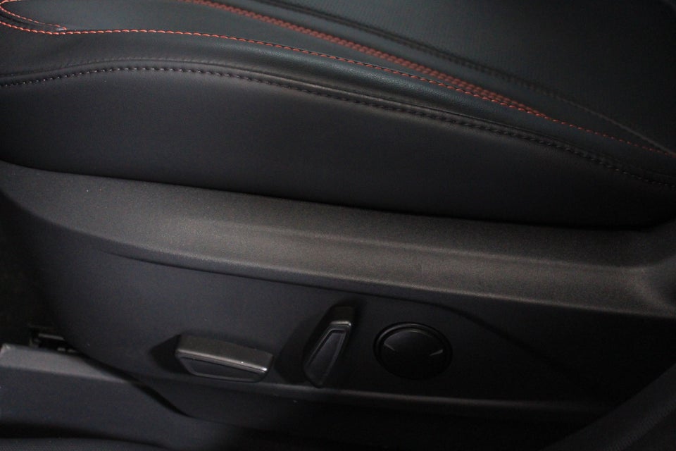 Ford Mustang Mach-E 98 Premium Extended Range AWD 5d