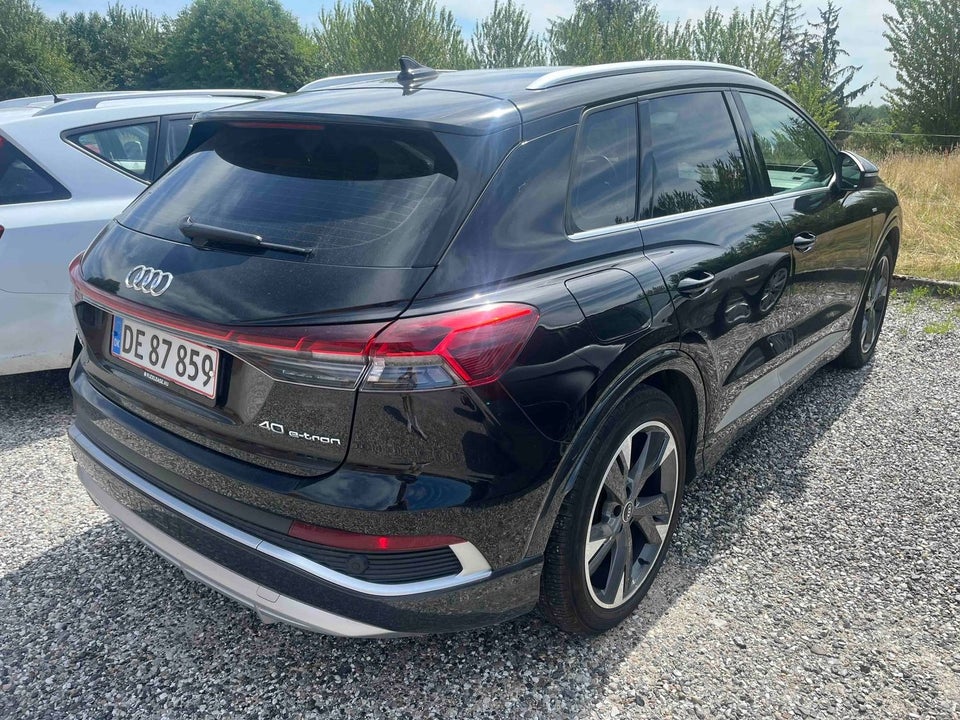 Audi Q4 e-tron 40 S-line 5d