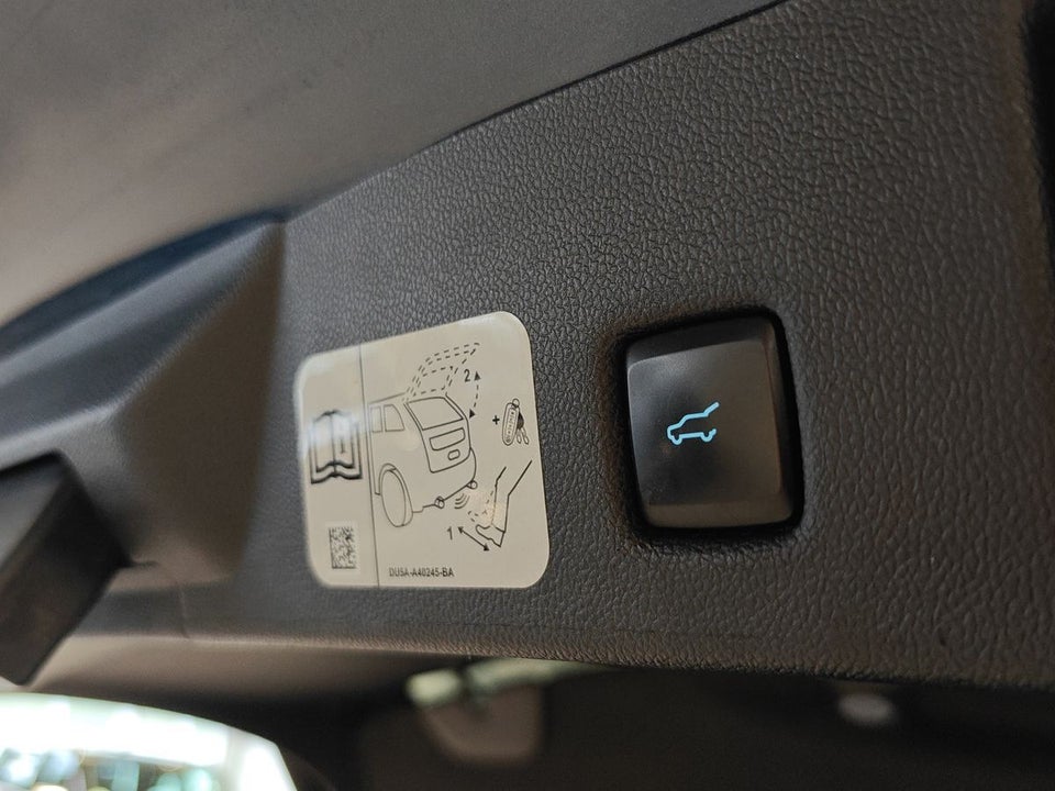 Ford Kuga 2,5 PHEV ST-Line X CVT 5d