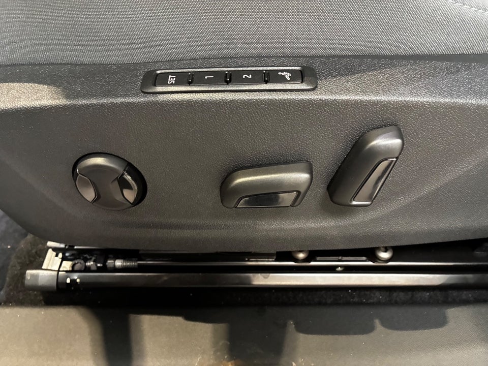 Skoda Enyaq 85 iV Lounge Premium 5d