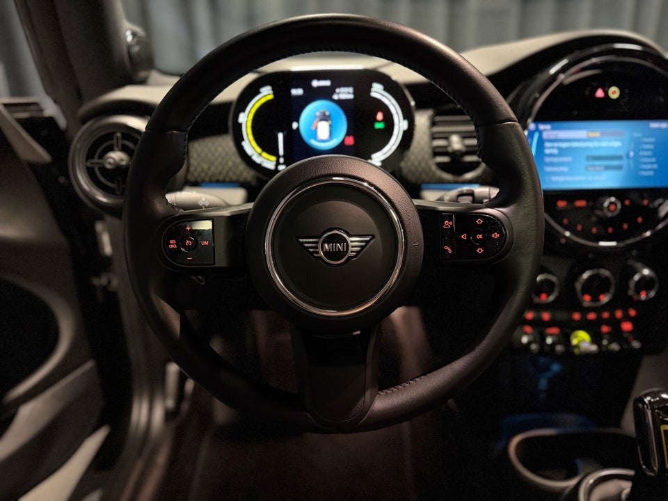 MINI Cooper SE Edition Premium 3d