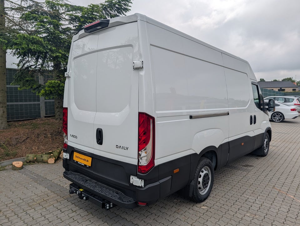 Iveco Daily 3,0 35S18 12m³ Van AG8