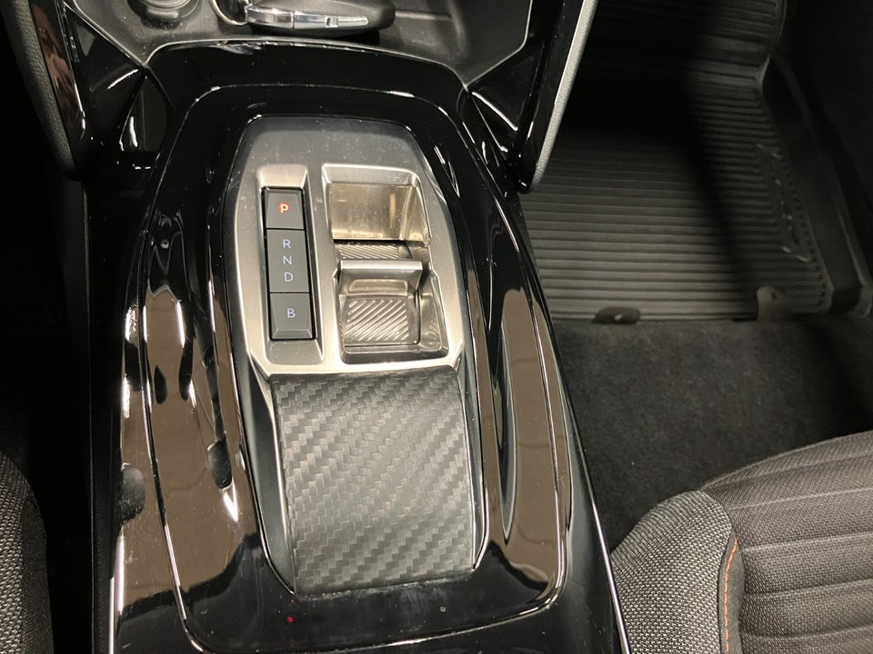 Peugeot e-208 50 Active Pack 5d