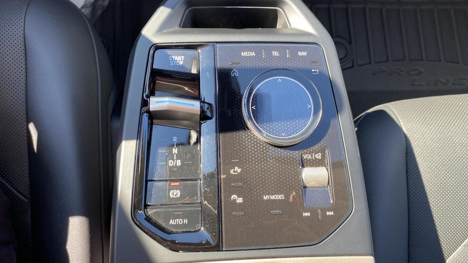 BMW iX xDrive40 Sport 5d