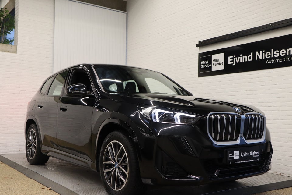 BMW iX1 xDrive30 M-Sport Premium 5d