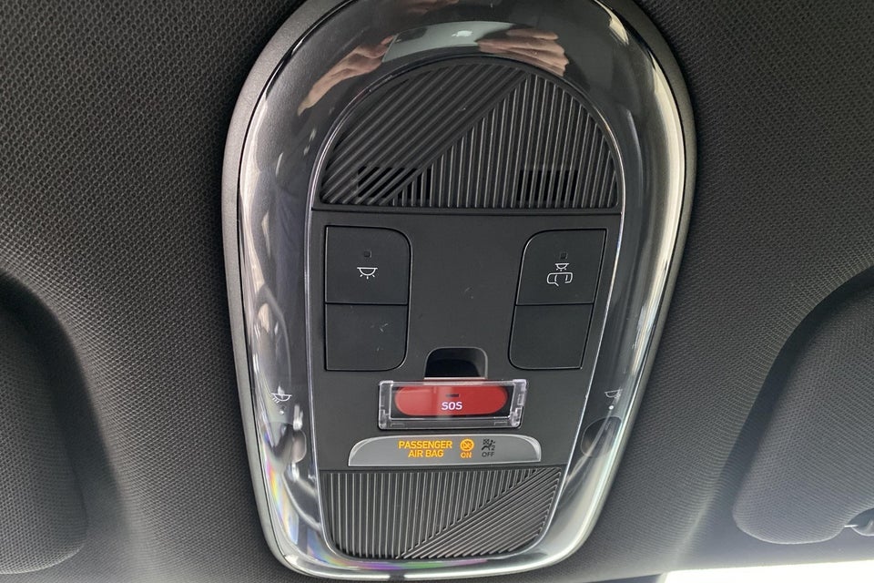 Hyundai Ioniq 6 77 Essential 4d