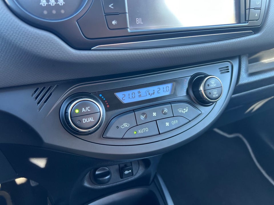 Toyota Yaris 1,5 Hybrid H2 Premium e-CVT 5d