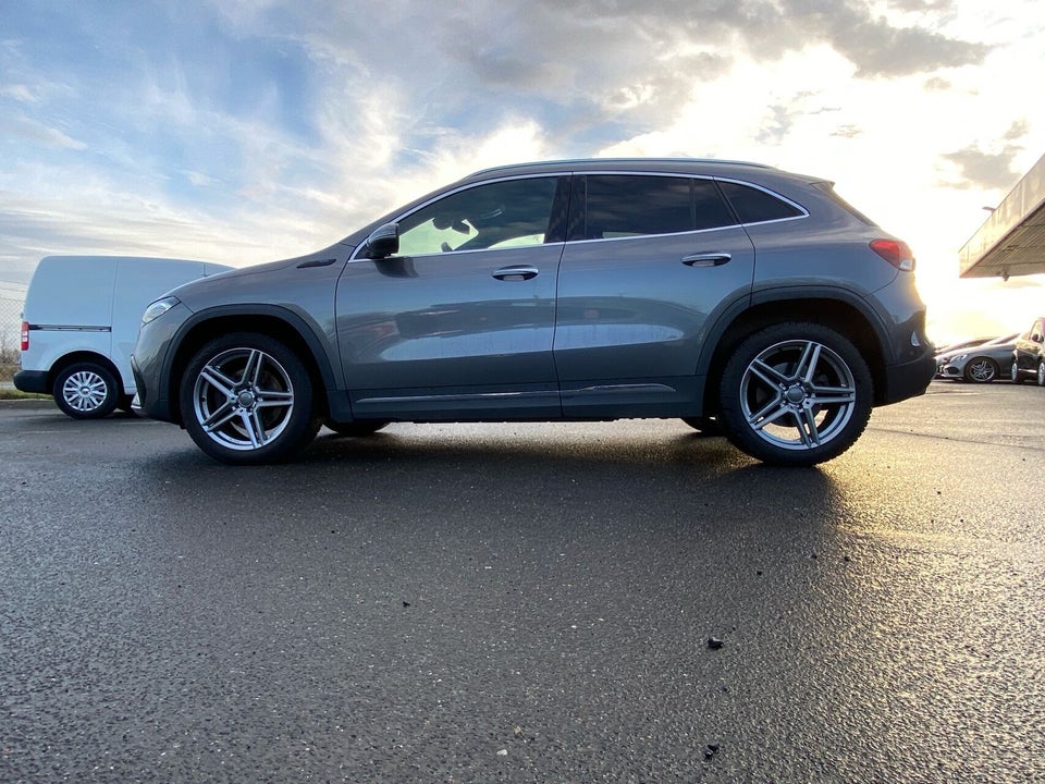 Mercedes EQA250 5d