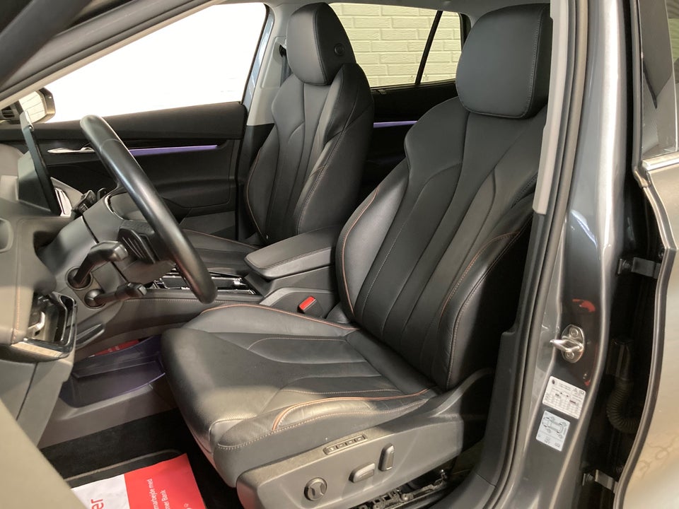 Skoda Enyaq 80 iV Suite 5d