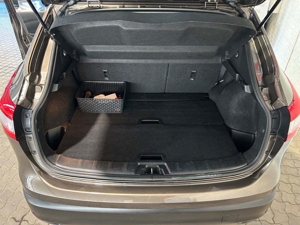 Nissan Qashqai 1,2 Dig-T 115 Acenta 5d