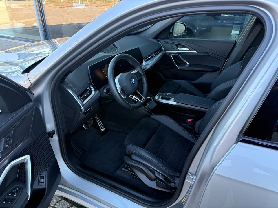 BMW iX1 eDrive20 M-Sport 5d