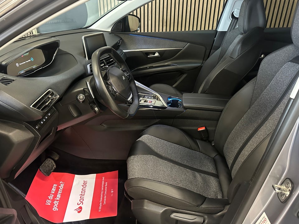 Peugeot 3008 1,6 Hybrid Allure Limited EAT8 5d