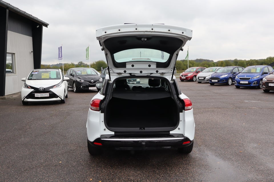 Renault Clio IV 0,9 TCe 90 Expression Sport Tourer 5d