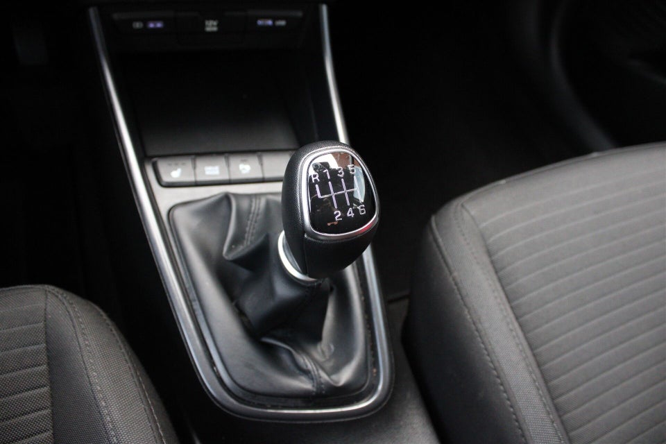 Hyundai i20 1,0 T-GDi Essential 5d