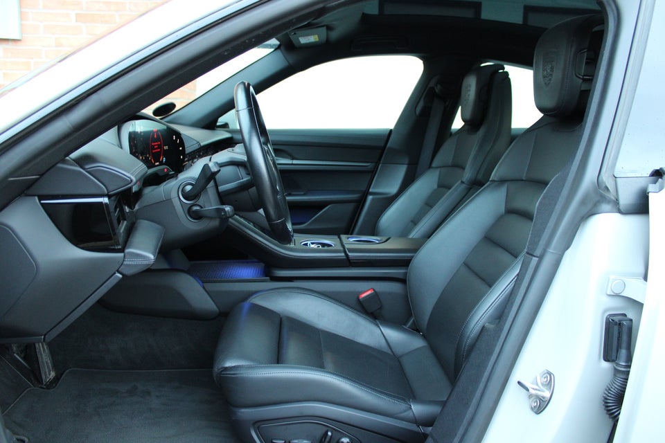 Porsche Taycan 4S Performance+ 4d