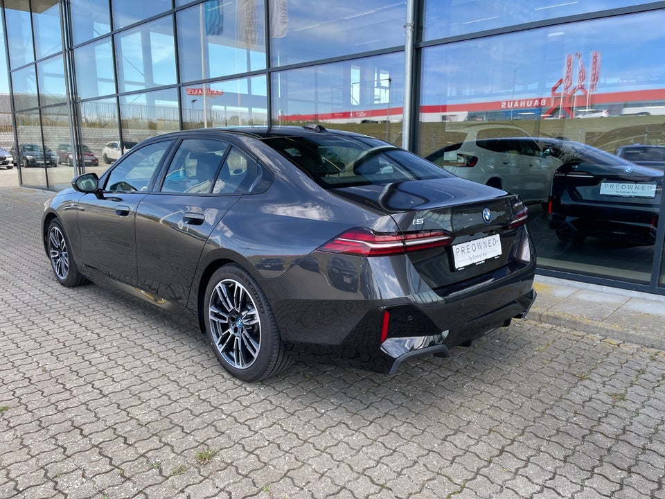 BMW i5 eDrive40 M-Sport 4d