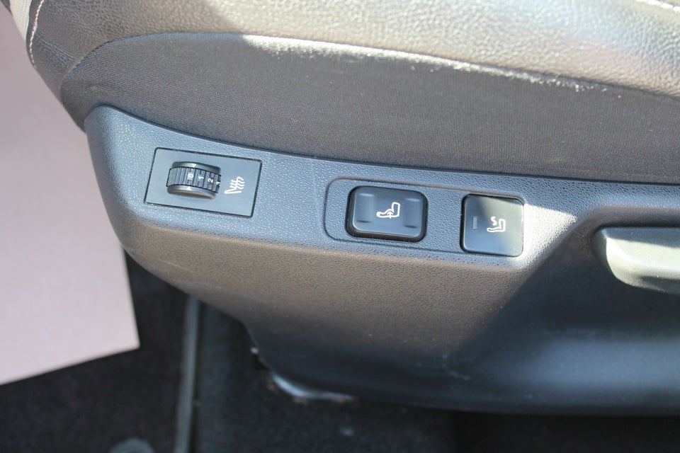 Citroën DS4 1,6 e-HDi 112 Style E6G 5d