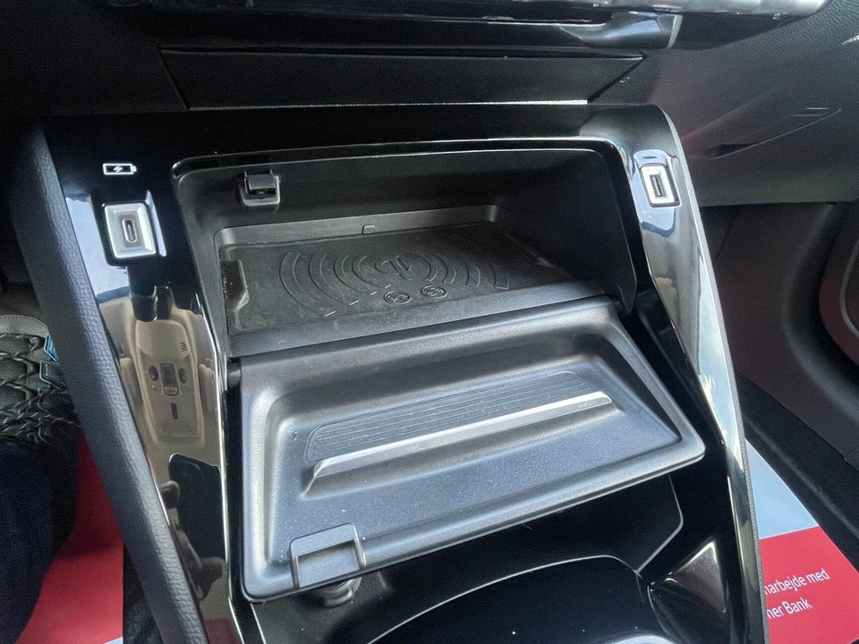 Peugeot 208 1,2 PureTech 100 Allure 5d