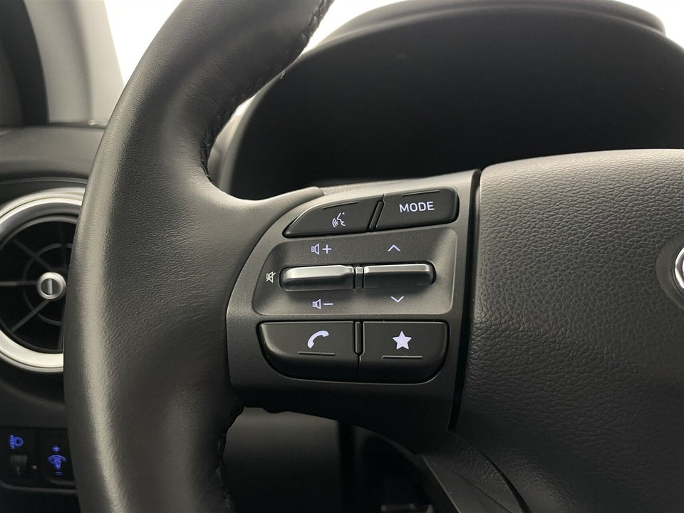 Hyundai Kona 39 EV Essential 5d