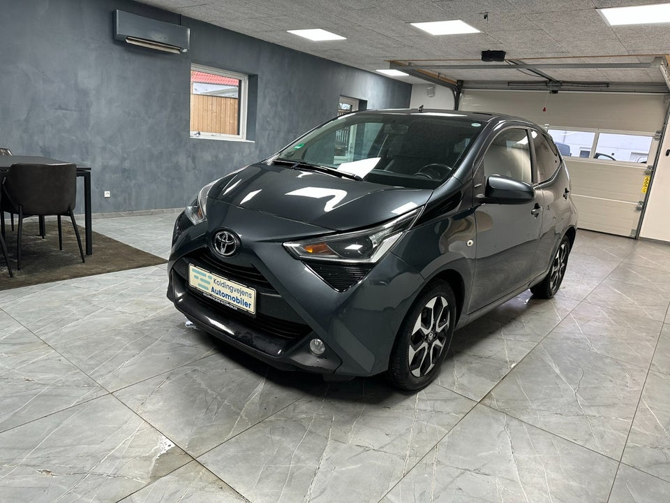 Toyota Aygo 1,0 VVT-i x-clusiv 5d