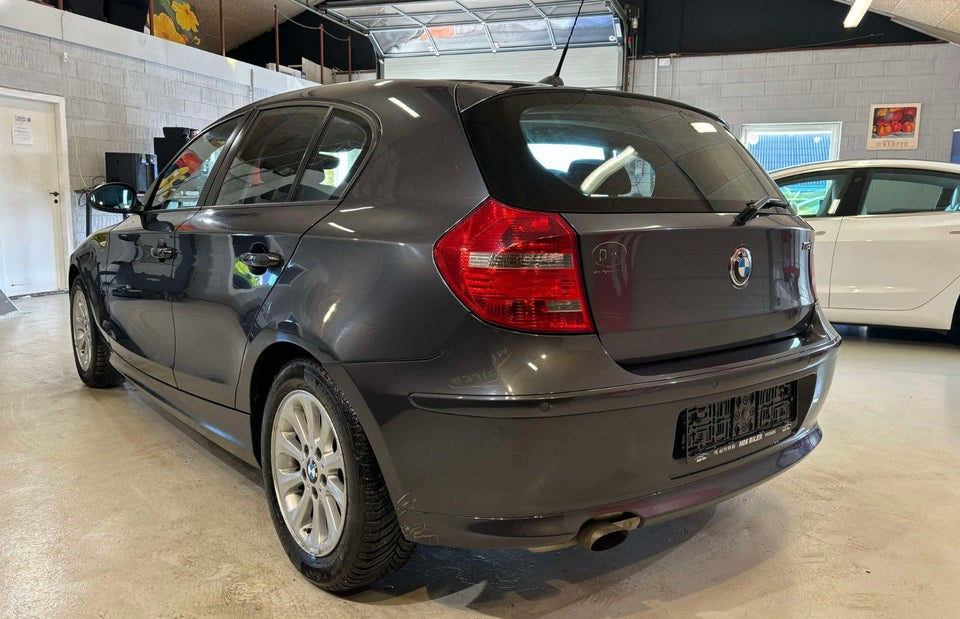 BMW 118i 2,0 Advantage aut. 5d