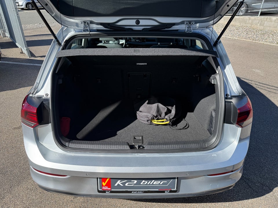 VW Golf VIII 1,4 eHybrid DSG 5d
