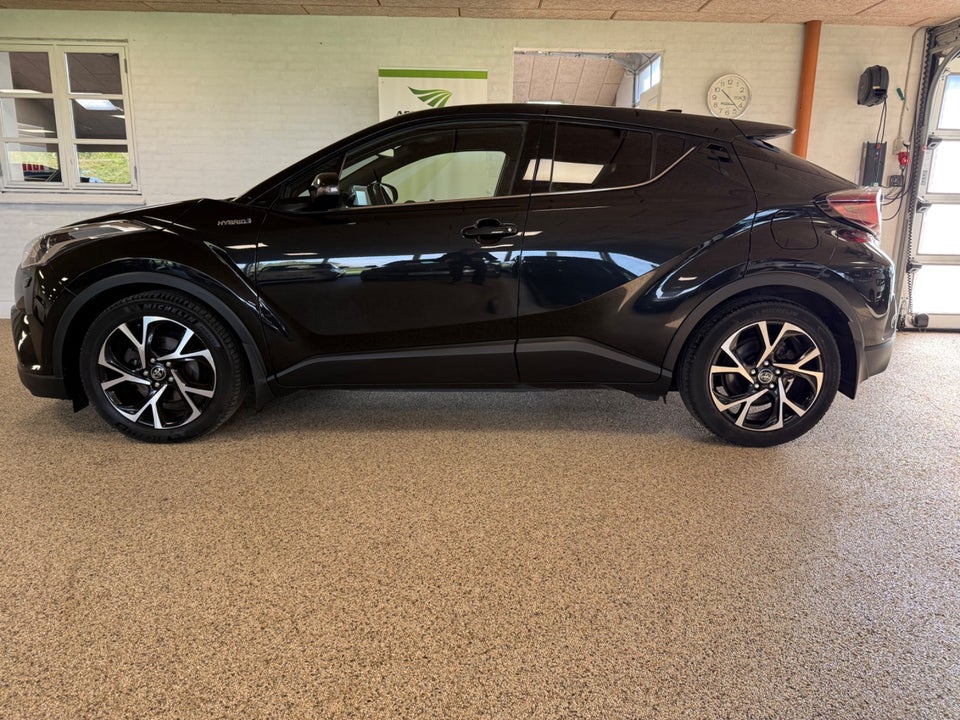 Toyota C-HR 1,8 Hybrid C-HIC CVT 5d