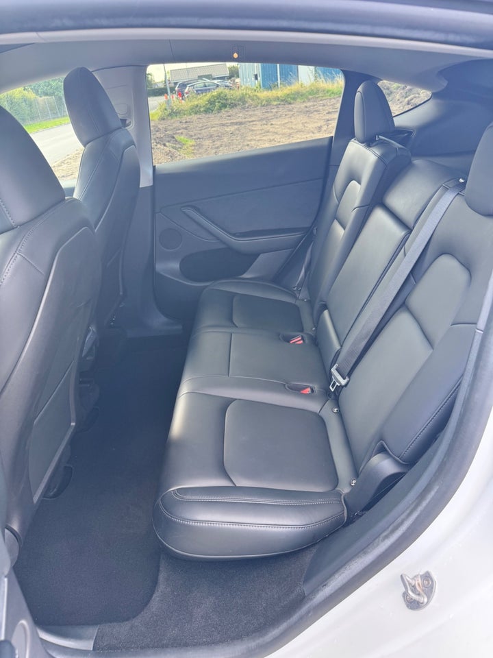 Tesla Model Y RWD 5d